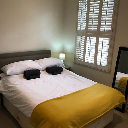 Stylish & Spacious 3 Bed Victorian House Sleeps Up To 7 - Near O2, Museums, Excel, Mazehill Station 12 Mins Direct Into London Bridge Villa Ngoại thất bức ảnh